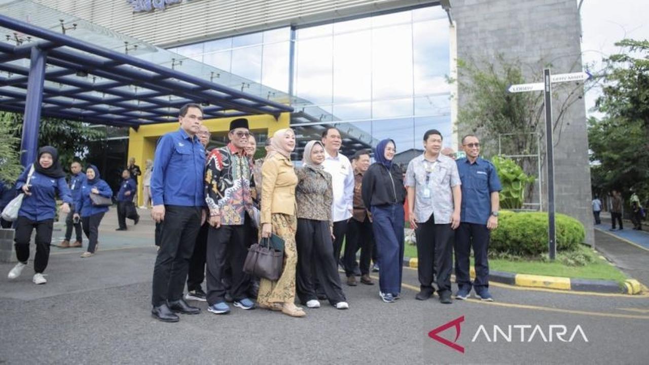 DPR RI Dorong Industri Besar Masif Libatkan UMKM, Petani, dan Peternak Lokal