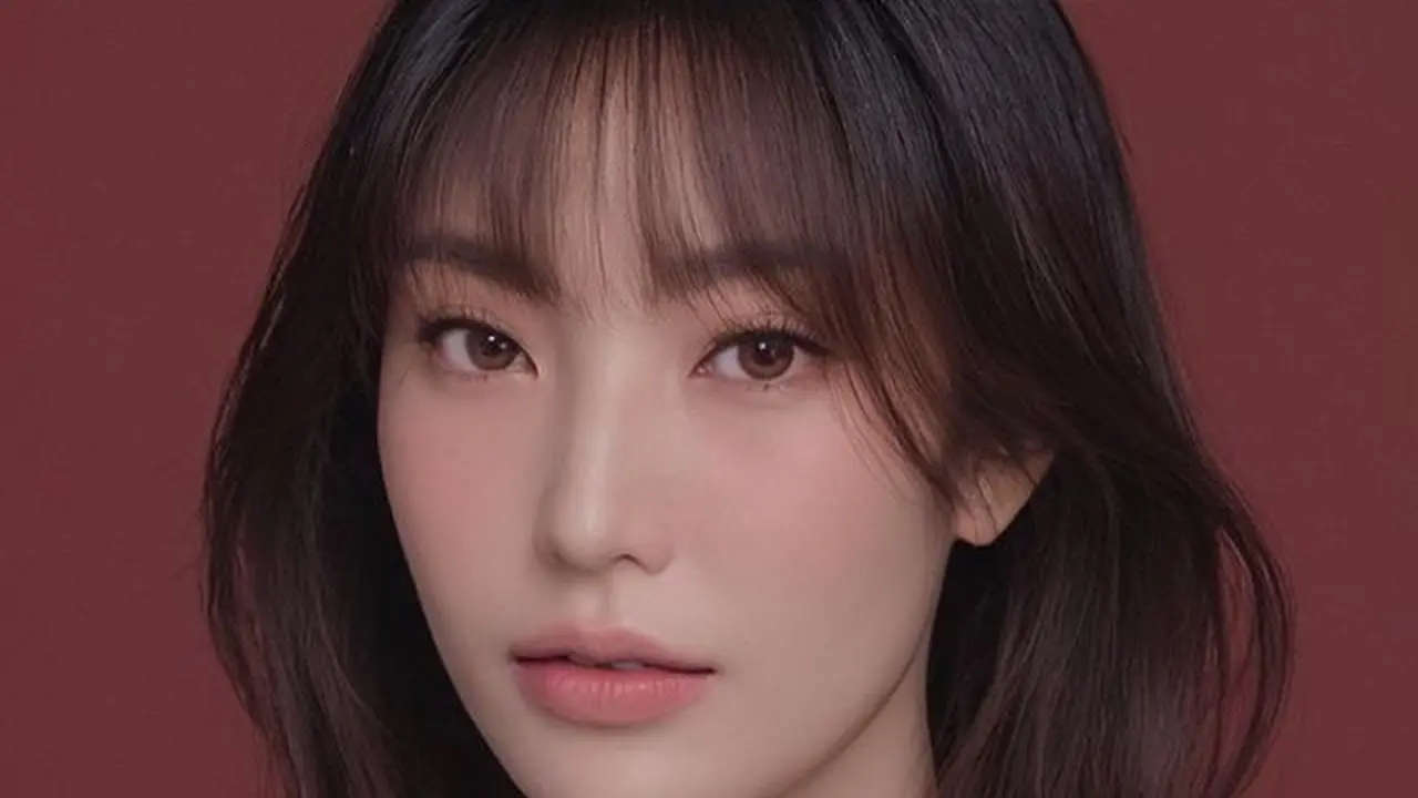 Ayu Dewi pakai AI