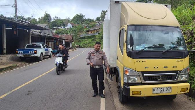 Insiden Tragis Sukabumi: Adu Banteng Motor vs Truk, Satu Tewas dan Satu Kritis