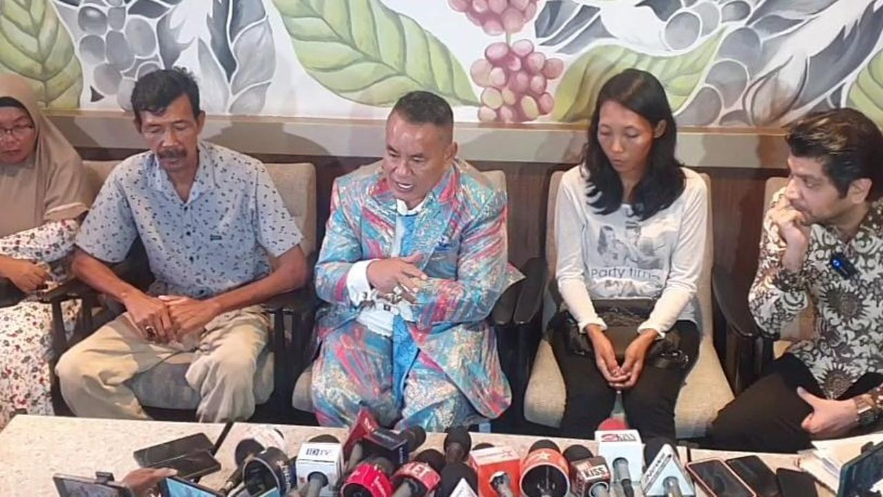 VIDEO: Hotman Paris Pegang Kepala, Merasa Aneh Polisi Sulit Tangkap 3 Buron Pembunuh Vina