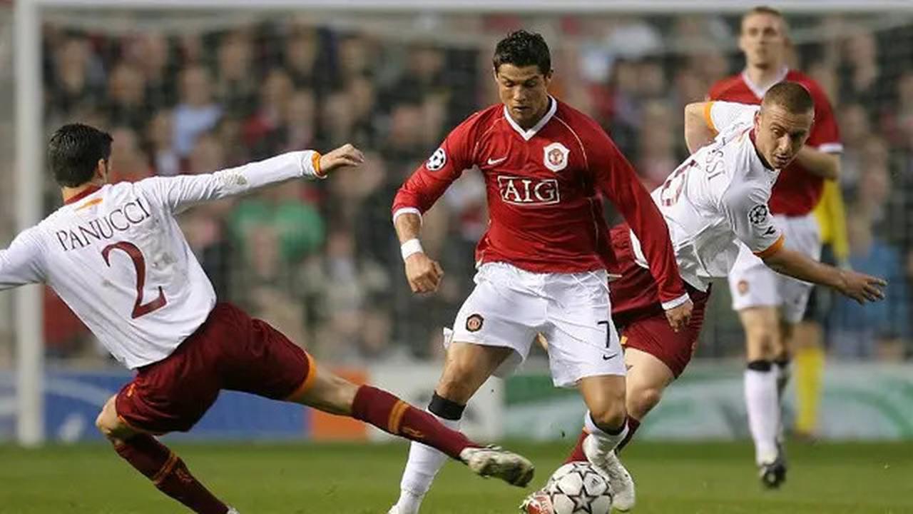 Starting 11 Terbaik Premier League Versi Zinedine Zidane: Pemain MU Diborong
