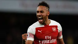 1. Pierre-Emerick Aubameyang (Arsenal) - 10 Gol. (AFP/Adrian Dennis)