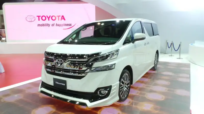 Melihat Tampang Baru Alphard dan Vellfire di Bangkok