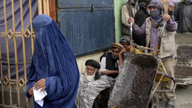 Potret Perempuan Afghanistan di Tengah Aturan Wajib Burqa