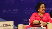 Presiden Kelima RI, Megawati Soekarnoputri di Jeju Forum for Peace and Prosperity tahun 2022.  (Foto: Dokumentasi PDIP).