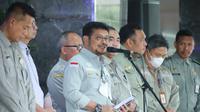 Menteri Pertanian Syahrul Yasin Limpo melepas bantuan kemanusiaan gempa Cianjur dari Kantor Pusat Kementerian Pertanian, Ragunan, Jakarta Selatan, Kamis 24 November 2022.