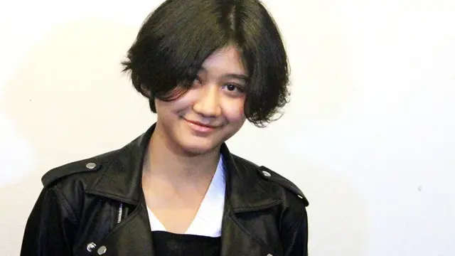 Amel Amilia wanita yang mirip Nike Ardilla