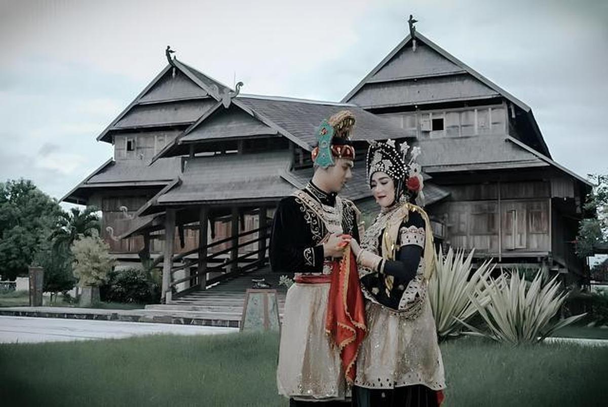 6 Rumah Adat Nusa Tenggara Barat, Simbol Identitas dan Filosofi Luhur