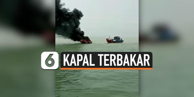 VIDEO: Kapal Speed Boat Terbakar dan Meledak di Kepri