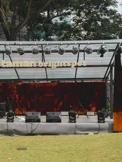 Digelar selama dua pekan, Taman brightspot 2026 menghadirkan pengalaman menikmati kuliner, musik, dan berbagai aktivitas komunitas di ruang hijau terbuka Jakarta Selatan. (Foto/Dok: Taman brightspot)