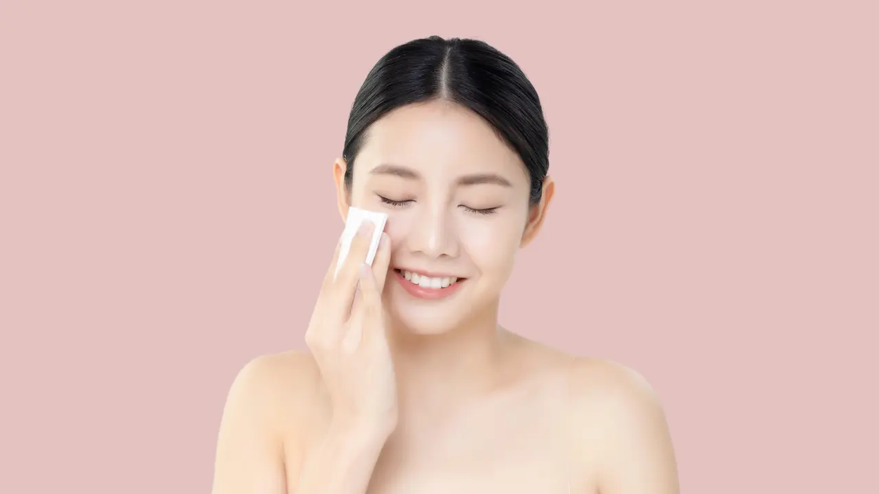Jangan Asal Layering Produk! Ini Kandungan Skincare yang Tidak Boleh Dipakai Bersamaan