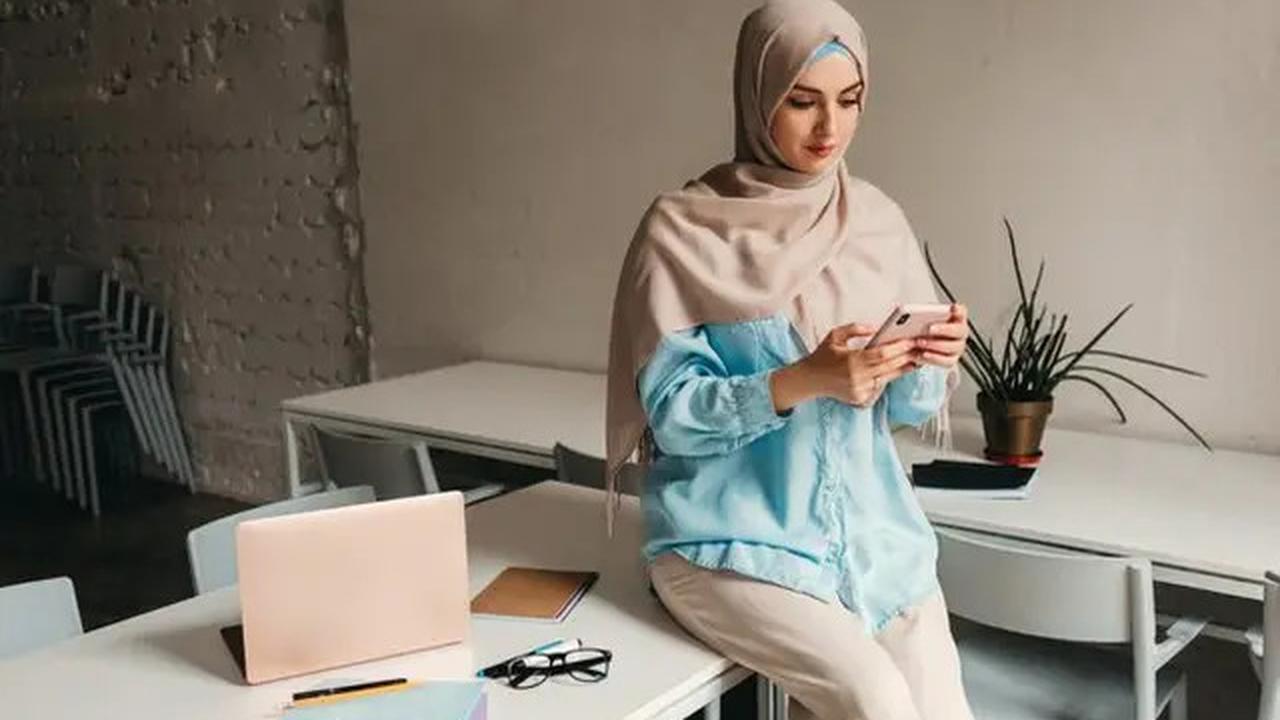 Dua Pahala yang Dijanjikan Allah bagi Perempuan yang Menafkahi Keluarga