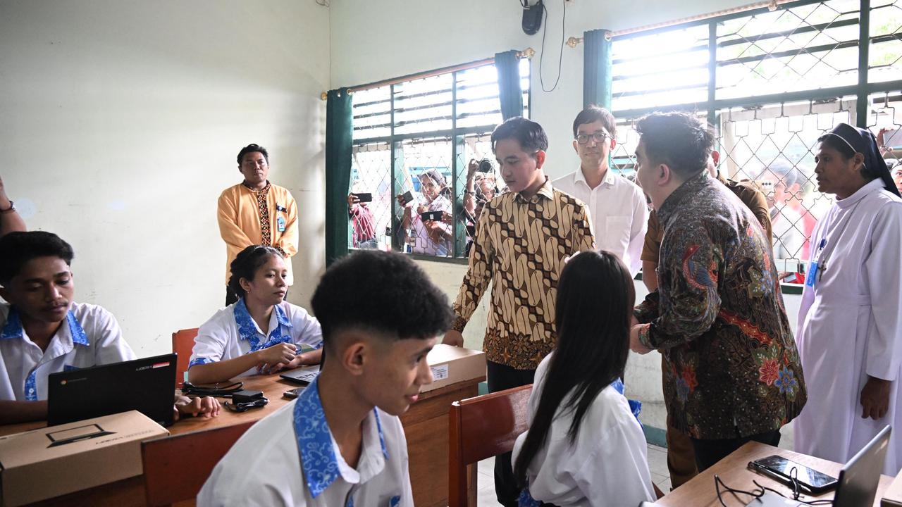 Gibran ke NTT, Prabowo Hadiri Acara Purnawirawan TNI AD