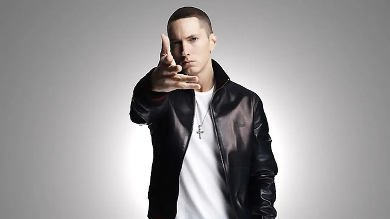 eminem-131121b.jpg