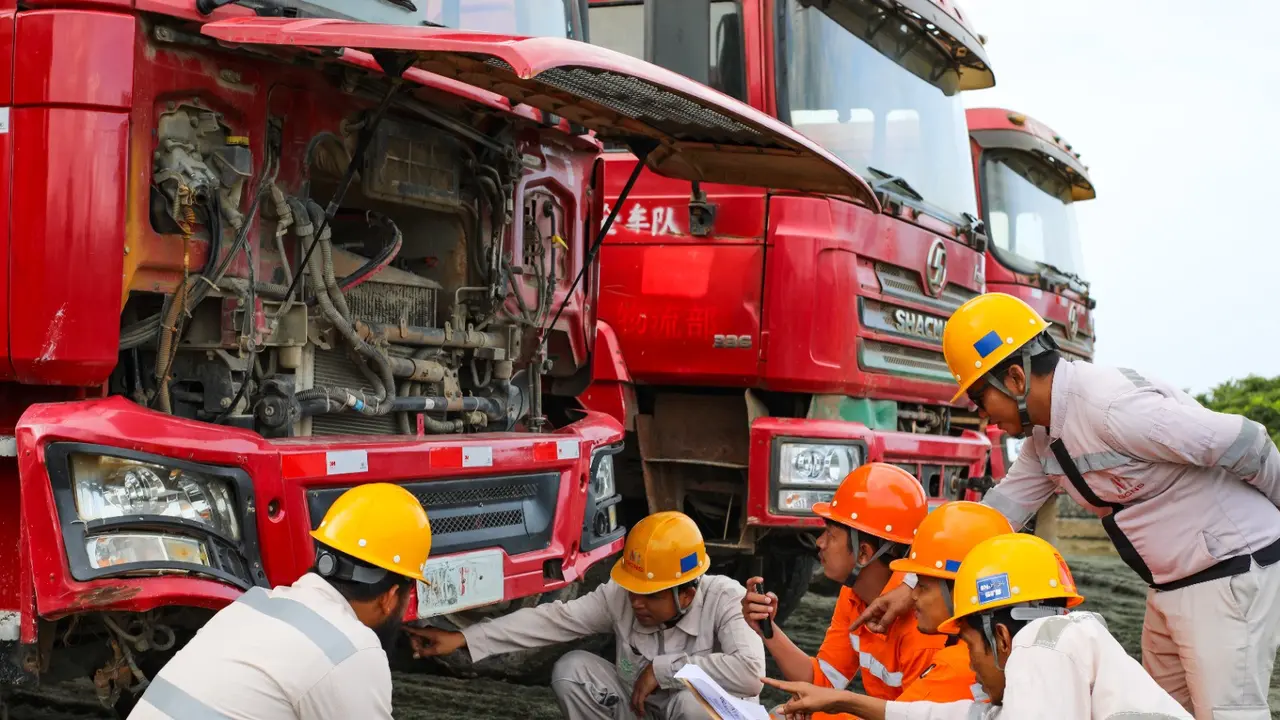 Jumlah karyawan di Indonesia Morowali Industrial Park (IMIP) mencapai 80.259 orang. Sekitar 30% merupakan lulusan terbaik dari 1.952 perguruan tinggi di dunia. (Dok IMIP)