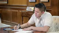 Seskab Teddy Rapat Bersama Sejumlah Menteri, Bahas Penyesuaian Energi dan Ekonomi