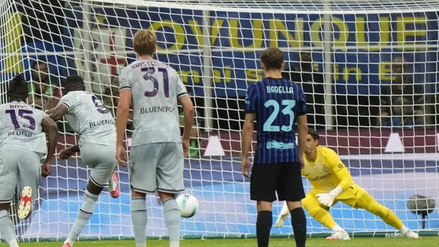 Pemain Udinese, Keinan Davis, mencetak gol pertama timnya dalam laga Serie A melawan Inter Milan