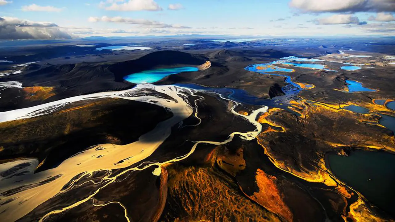 Islandia, Kota Sejuta Punjangga