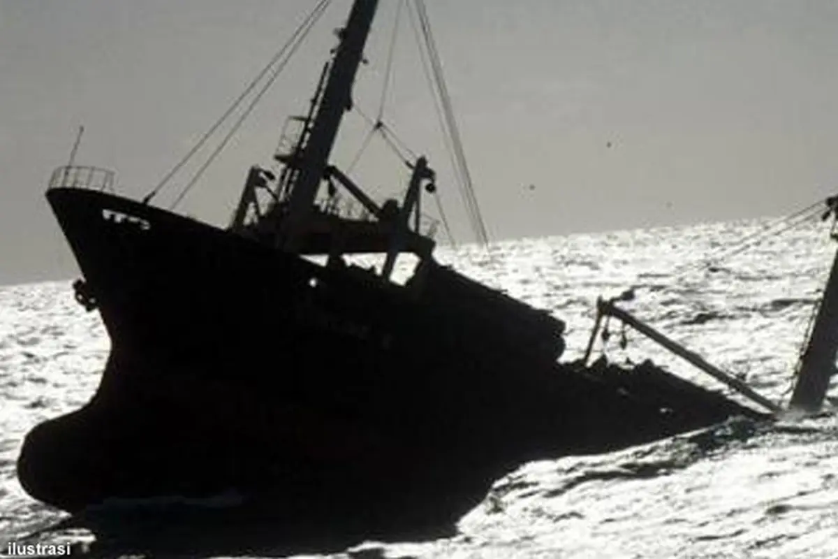 kapal-tenggelam-130528b.jpg