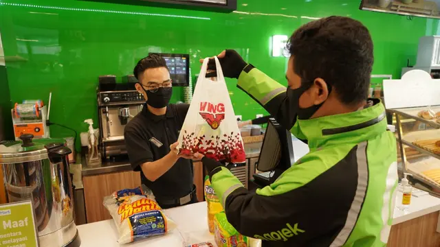 Wings Group dan Yayasan Anak Bangsa Bisa Bagikan Sembako Kepada Puluhan Ribu Mitra Driver Gojek
