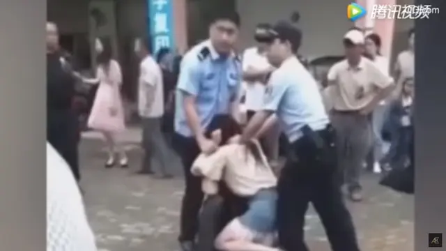 Minta Putus, Wanita Ini Gigit Lidah Pacarnya Saat Ciuman