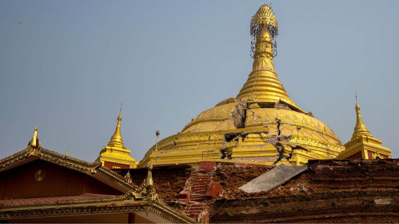 Kehancuran bangunan akibat gempa mematikan Myanmar