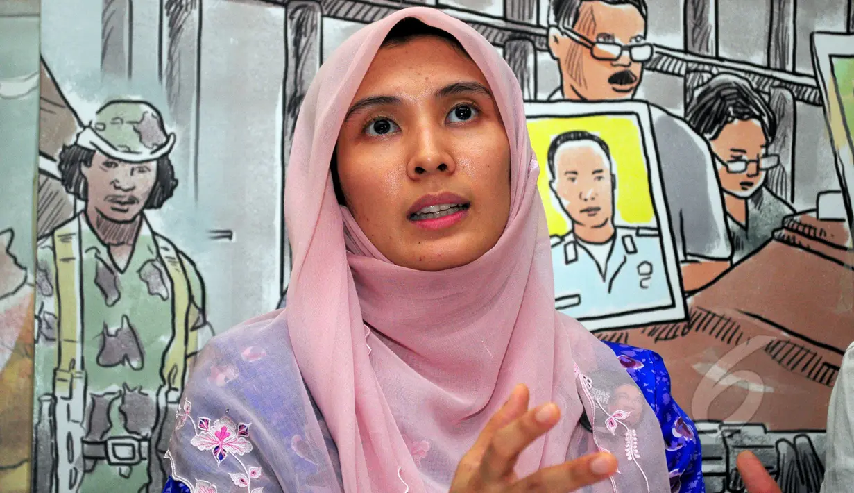 Nurul Izzah Anwar, putri pemimpin oposisi Anwar Ibrahim mendatangi kantor KontraS, Jakarta, Sabtu (4/4/2015). Nurul meminta dukungan atas kesewenang-wenangan pemerintah Malaysia kepada keluarganya dan rakyat Malaysia. (Liputan6.com/Yoppy Renato)   