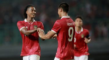 Foto: Hattrick Hokky Caraka Bawa Timnas Indonesia U-19 Gulung Brunei Darussalam di Piala AFF U-19 2022