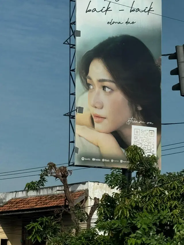 Billboard lagu Elma Dae