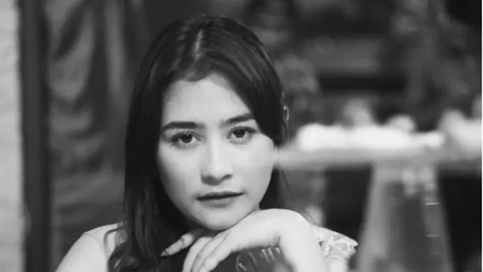 [Bintang] Prilly Latuconsina
