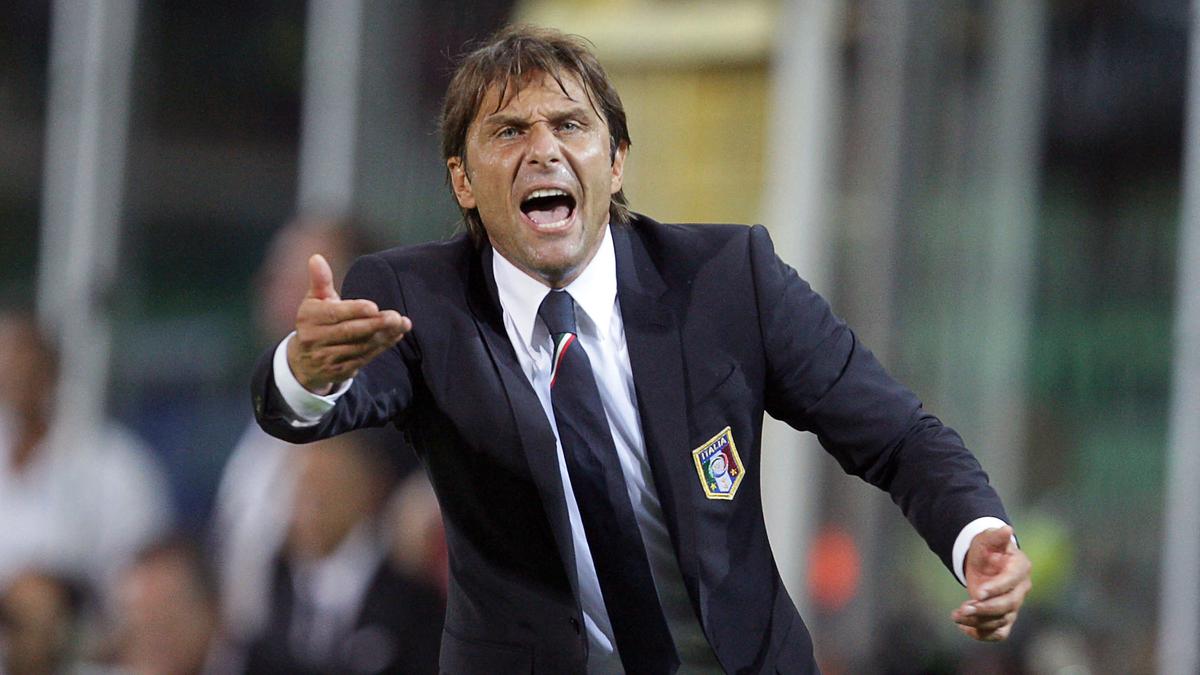 Antonio Conte Akui Tertarik Kembali ke Timnas Italia