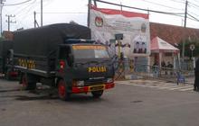 KPUD Bangkalan dijaga ketat, TPS masih sepi peminat