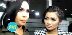 Melanie Ricardo menyempatkan diri datang ke RSCM begitu mendapat kabar kondisi Jupe memburuk Video Lainnya dari bintang