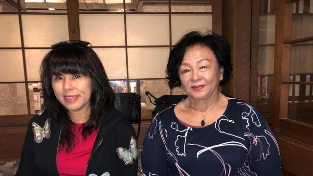 Ibunda dan adik Ahok