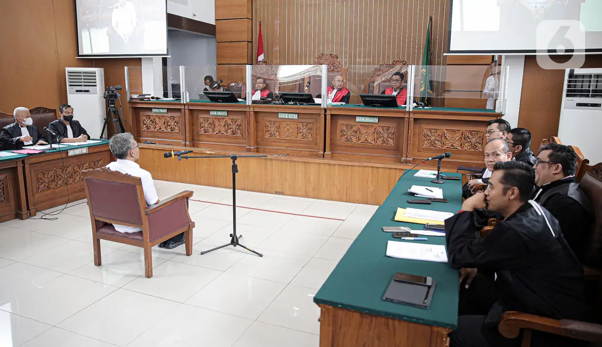 Suasana sidang perdana terdakwa Agus Nurpatria di Pengadilan Negeri Jakarta, Rabu (19/10/2022). Agus Nurpatria menjalani sidang dengan agenda pembacaan surat dakwaan kasus obstruction of justice atau perintangan proses penyidikan terkait perkara dugaan pembunuhan berencana terhadap Nofriansyah Yosua Hutabarat atau Brigadir J. (Liputan6.com/Faizal Fanani)