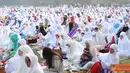 Citizen6, Jakarta: Pada acara Salat Idul Fitri tersebut dihadiri tidak hanya dari kalangan prajurit, pejabat atau PNS TNI saja, tapi juga dipenuhi masyarakat yang tinggal di sekitar Mabes TNI. (Pengirim: Badarudin Bakri).