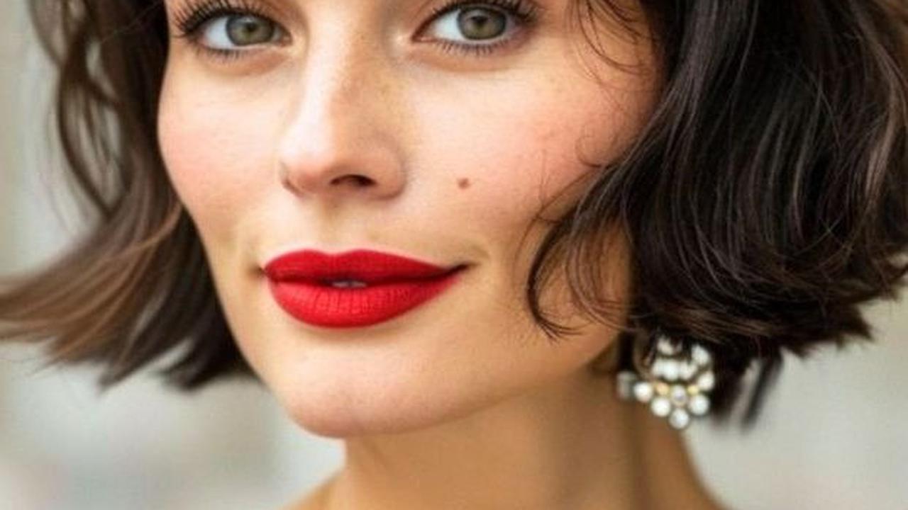 <b>Model Rambut French Bob</b>