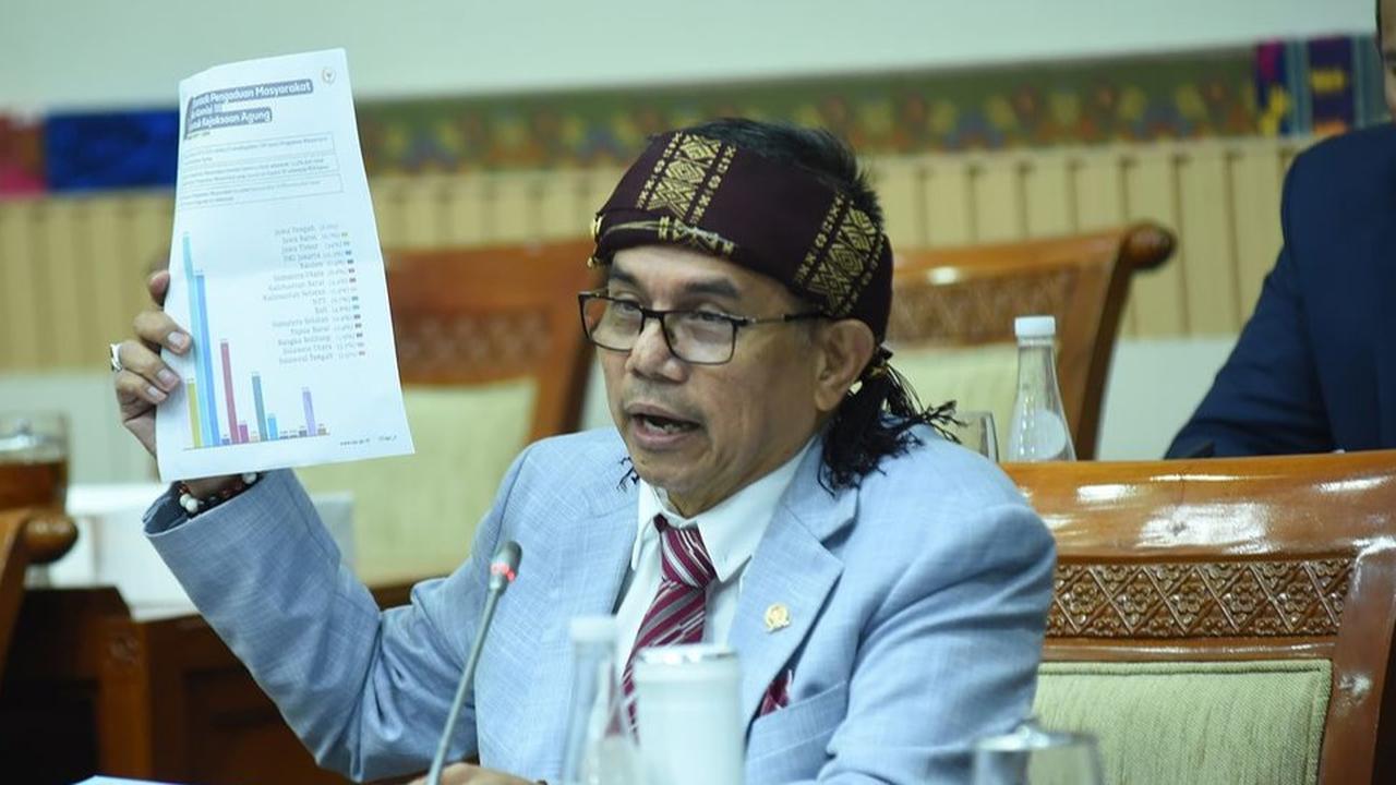 VIDEO: Emosi Hinca DPR Skak Kapolda Kalteng, Polisi Kejam Bunuh & Rampok Korban Buat Beli Sabu