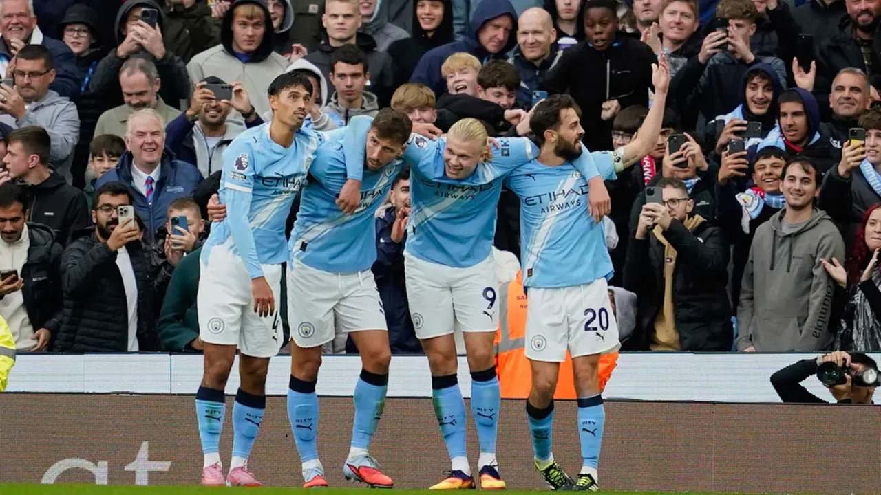 Foto: Erling Haaland Ngamuk, Manchester City Permalukan MU di Liga Inggris