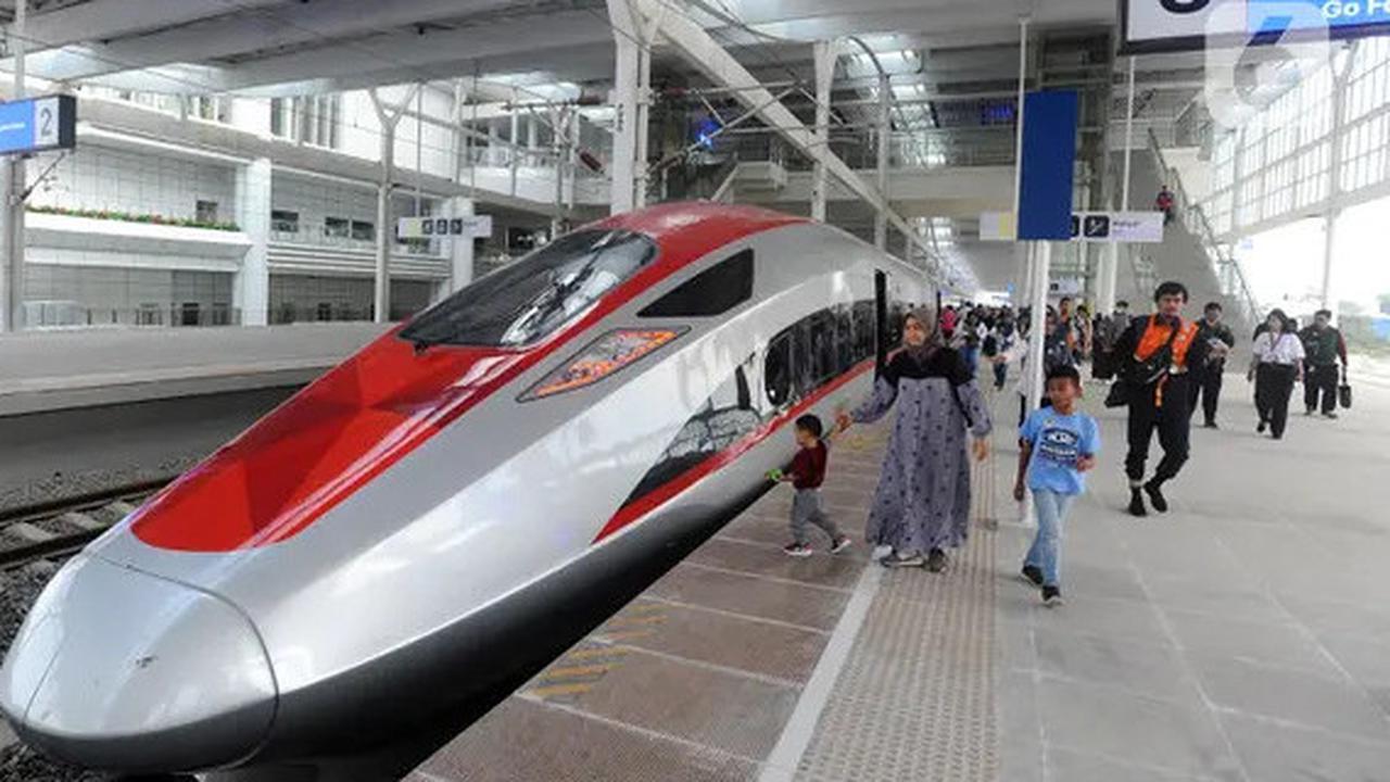 Stasiun Kereta Cepat Whoosh Karawang Layani Naik-Turun Penumpang Mulai 24 Desember 2025