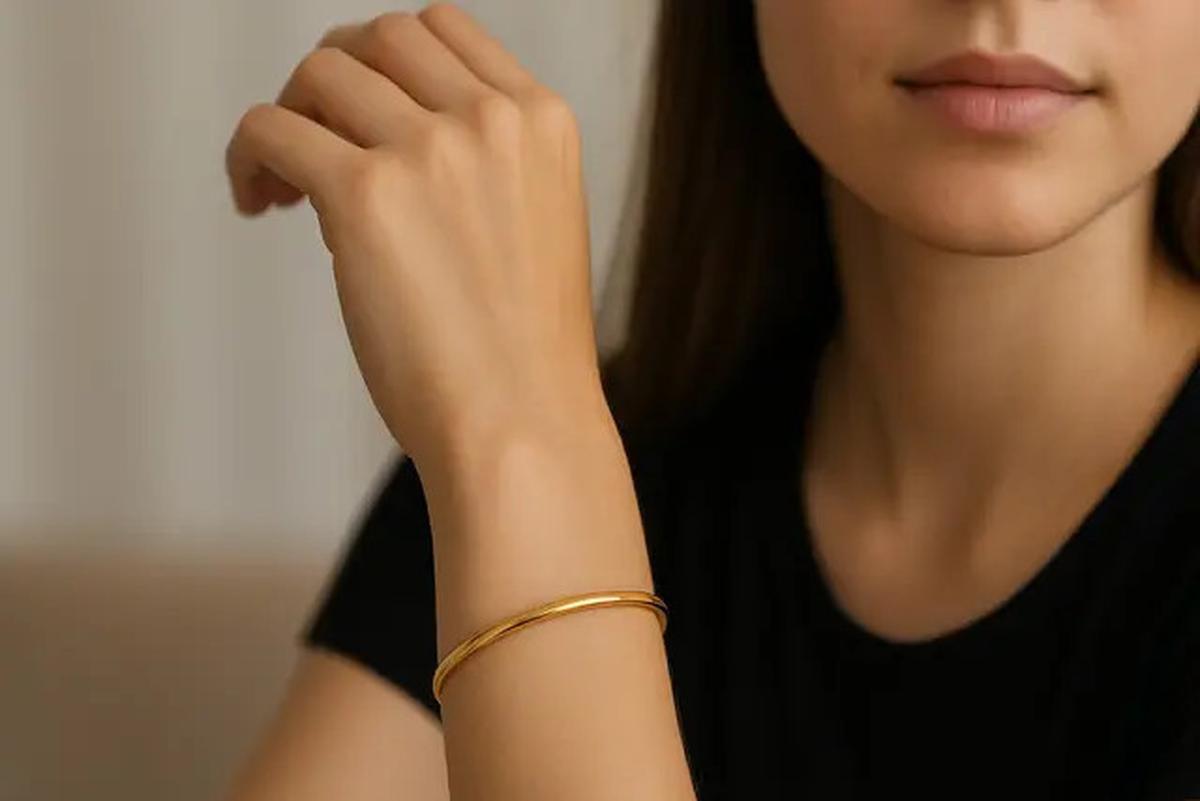 8 Gelang Emas Model Bangle Kekinian 3-5 Gram, Favorit Anak Muda 2025