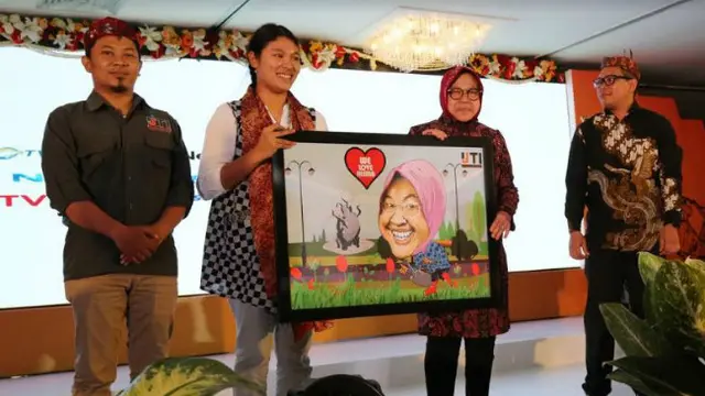Tri Rismaharini