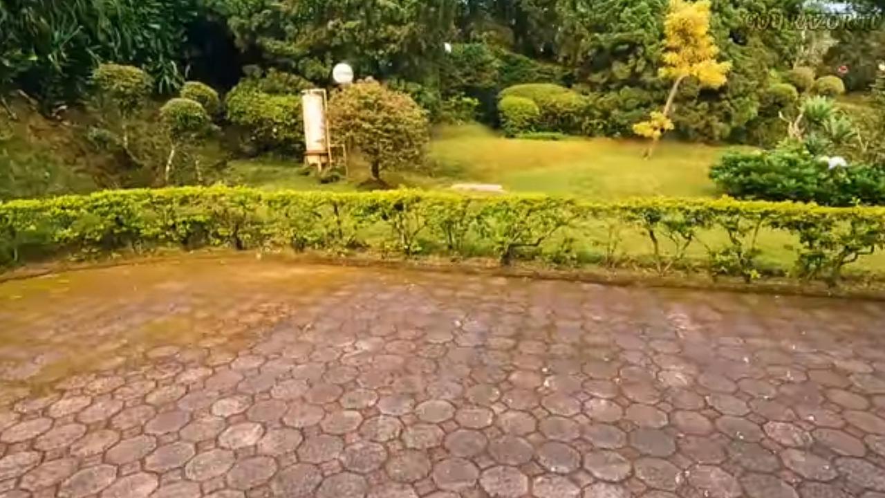 5 Potret Rumah Megah Bak Istana Ayu Azhari Sudah Lama Tak Dihuni, Perabot Lengkap dan Terawat dengan Baik