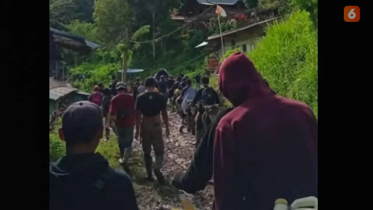 Ibu muda meninggal usai ditandu 17 jam ke RS karena jalan rusak (Liputan6.com/Istimewa)