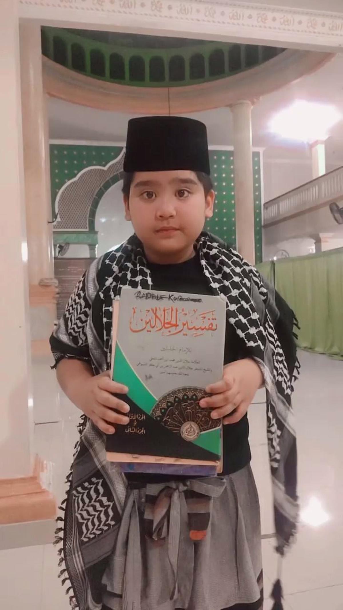Potret Kehidupan Anak Ustaz Solmed dan April Jasmine, Lucu dan Menggemaskan