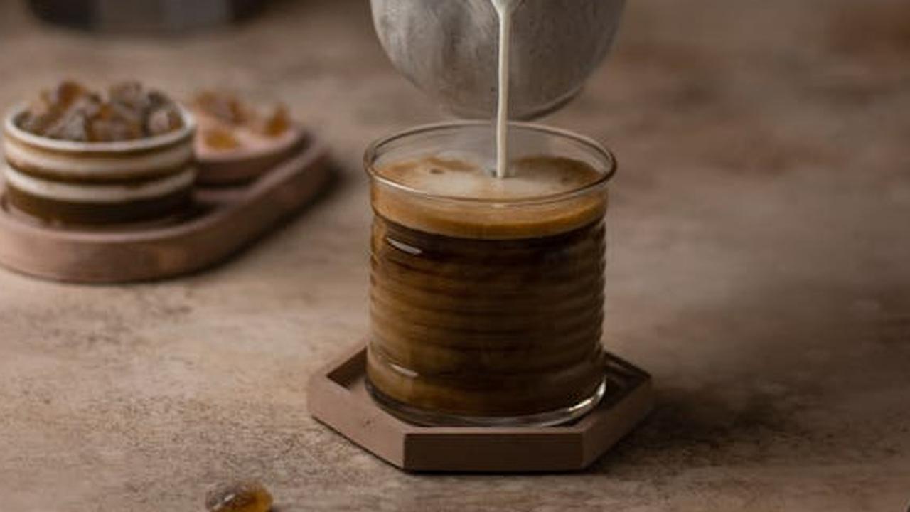 Anti Ribet, 7 Resep Kopi Susu Gula Aren yang Bikin Ketagihan dan Cocok Jadi Teman Ngantor