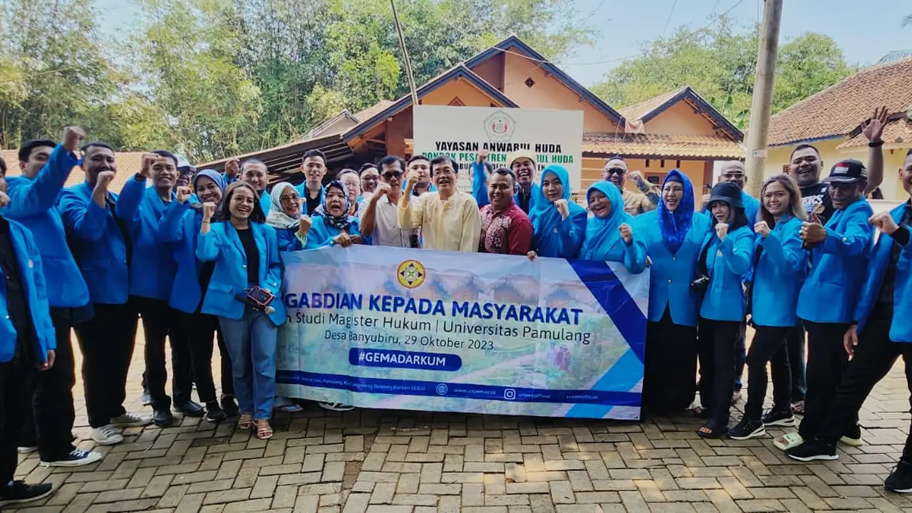 Prodi Magister Hukum Universitas Pamulang memberikan edukasi terhadap masyarakat di Desa Banyu Biru, Labuan Banten agar lebih sadar akan hukum yang berlaku di dalam kehidupan bermasyarakat, berbangsa dan bernegara (Istimewa)