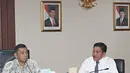 Ketua Task Force Agung Kuswandono (kiri) dan Wakil Marsetio memberikan keterangan pers di Gedung BPPT, Jakarta, Senin (29/10/2015). Satgas Dwelling Time memaparkan sejumlah keberhasilan yang mereka capai. (Liputan6.com/Immanuel Antonius)