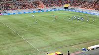 Suasana pertandingan babak grup Piala Dunia U-17 antara Timnas Inggris U-17 melawan Timnas Brasil U-17 di Jakarta International Stadium (JIS), Jumat (17/11/2023) malam WIB. (Bola.com/Hery Kurniawan)