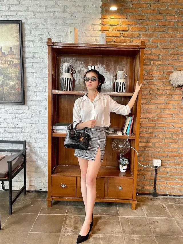 7 Potret Nazwa Fidhia Seleb TikTok Mantan Bowo, Curi Perhatian